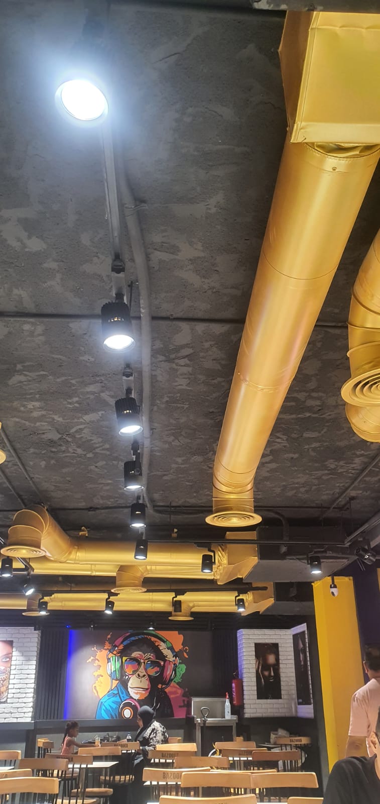 تركيب أجهزة الكونسيلد والفري ستاند